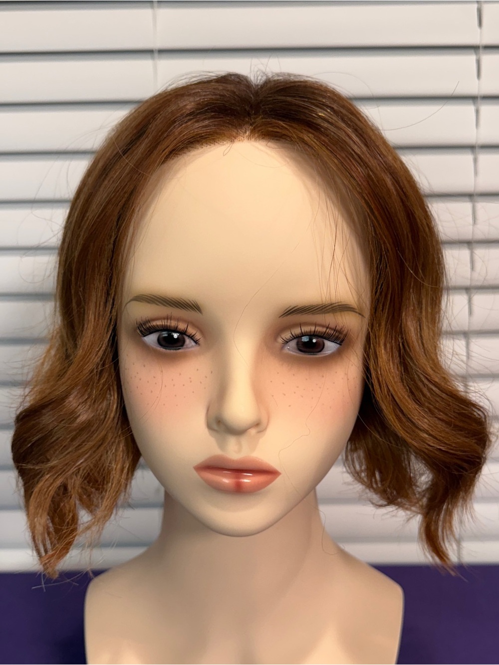 Short Wavy Women's Wig in Auburn Red
